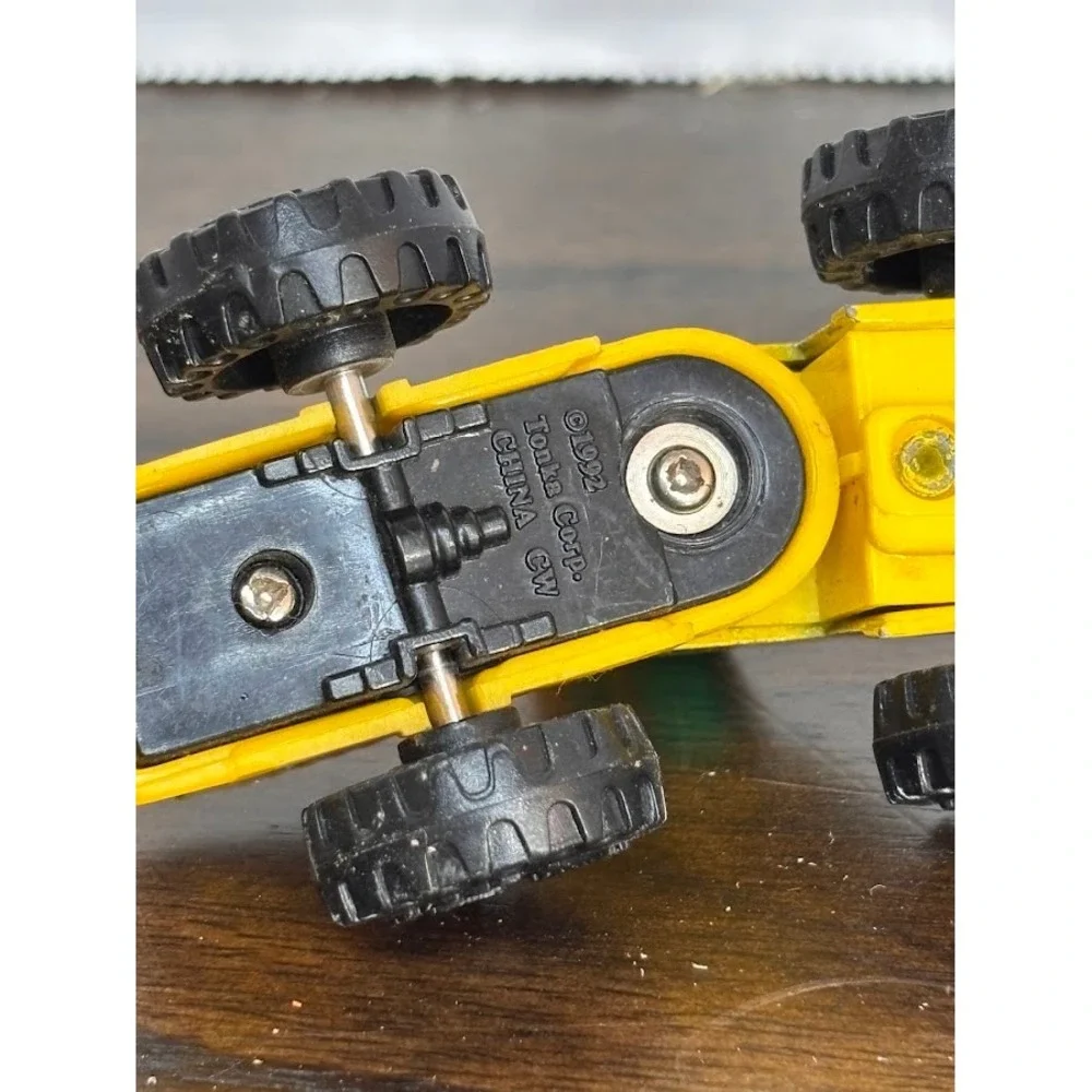 Vintage Tonka Diecast Construction Set 1992 Loader 1994 Grader Yellow Miniatures
